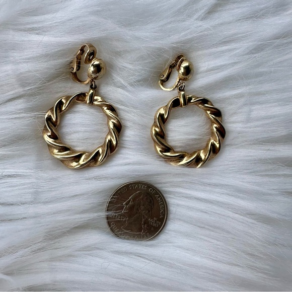 Vintage Crown TRIFARI Gold-Tone Door Knocker Drop Circle Clip Earrings - Picture 3 of 4